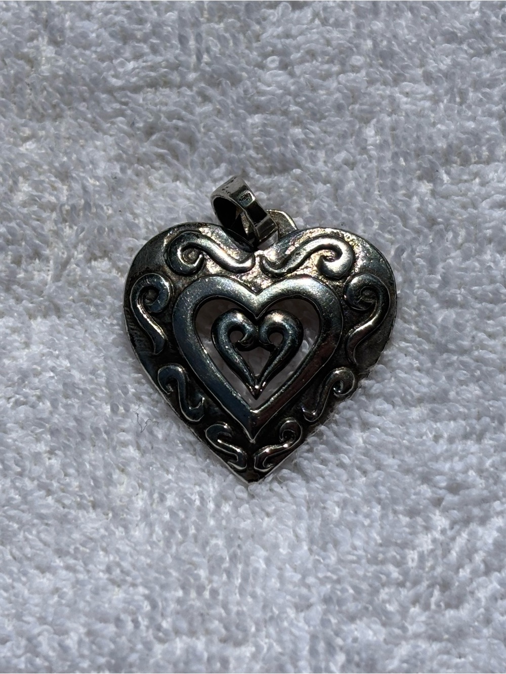 Retired James Avery 925 Sterling Silver Heart Necklace - Silver Tone